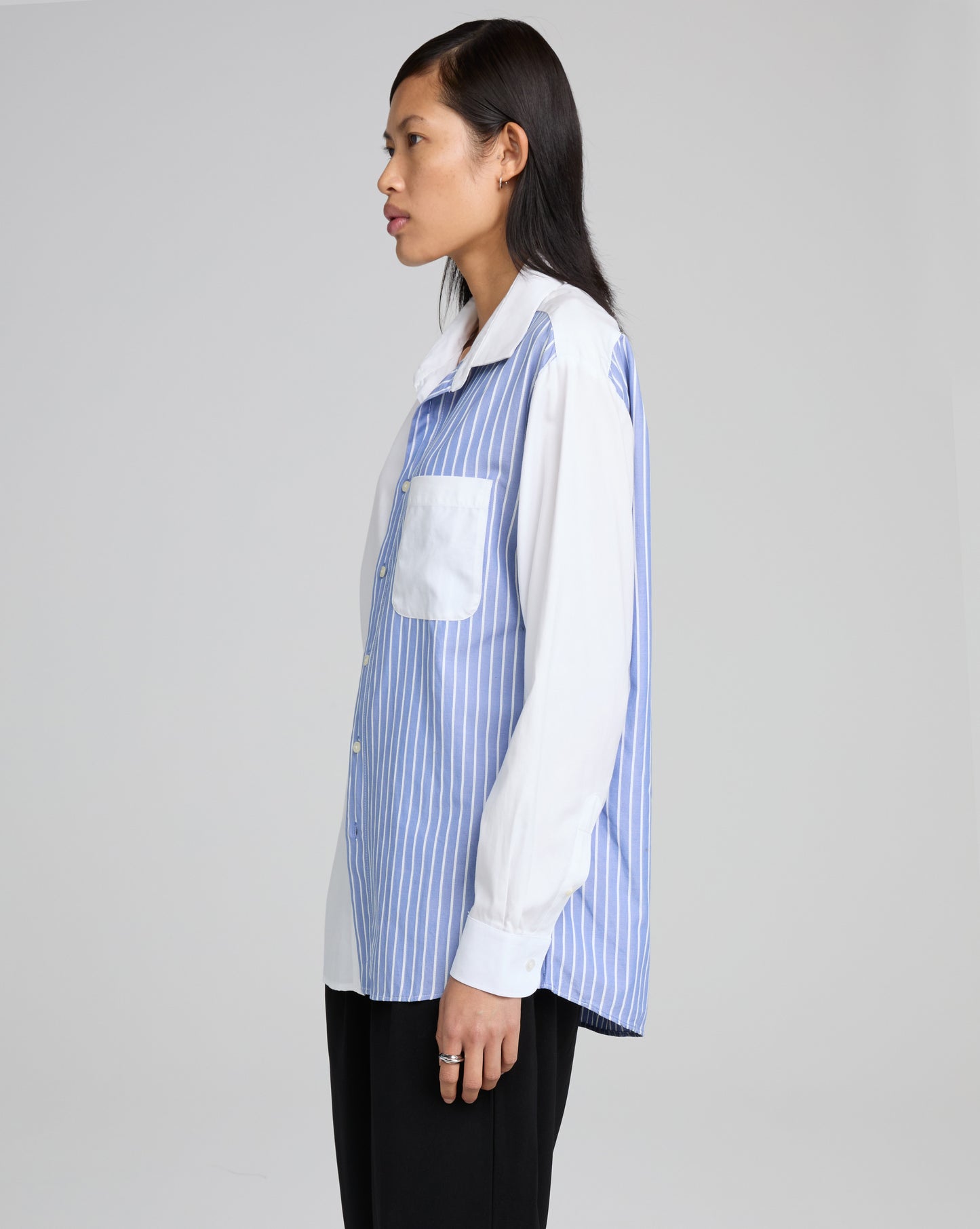 Contrast Shirt - White Blue Pin