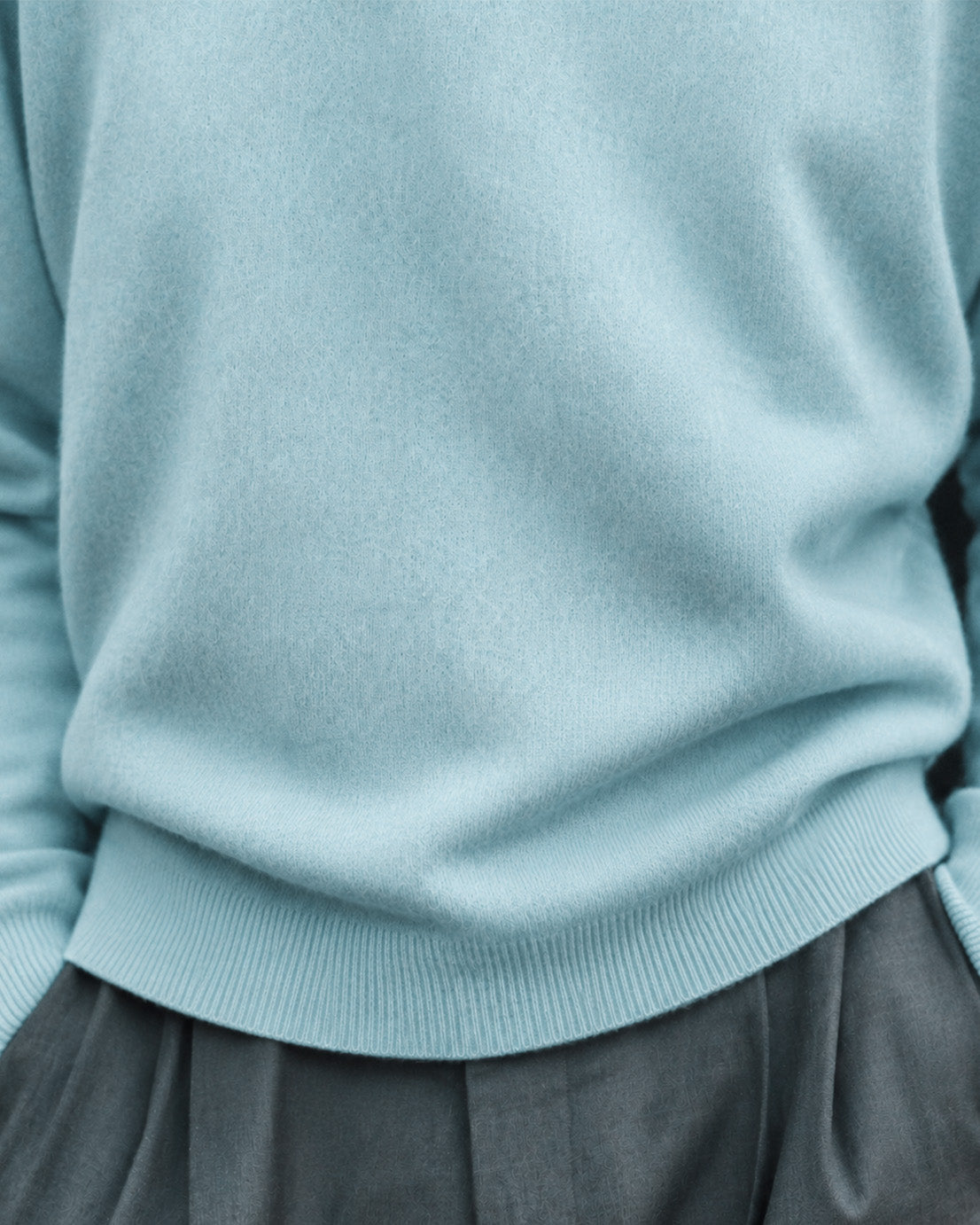 The Cashmere V-Neck